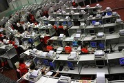 基金南下港股活跃度有望提升