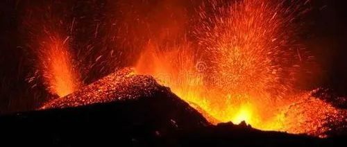 美股三大股指集体收涨；比特币突然大涨，重回10万美元；中概股多数收涨