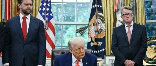 美国与英国达成贸易协议，特朗普呼吁大家去买股票